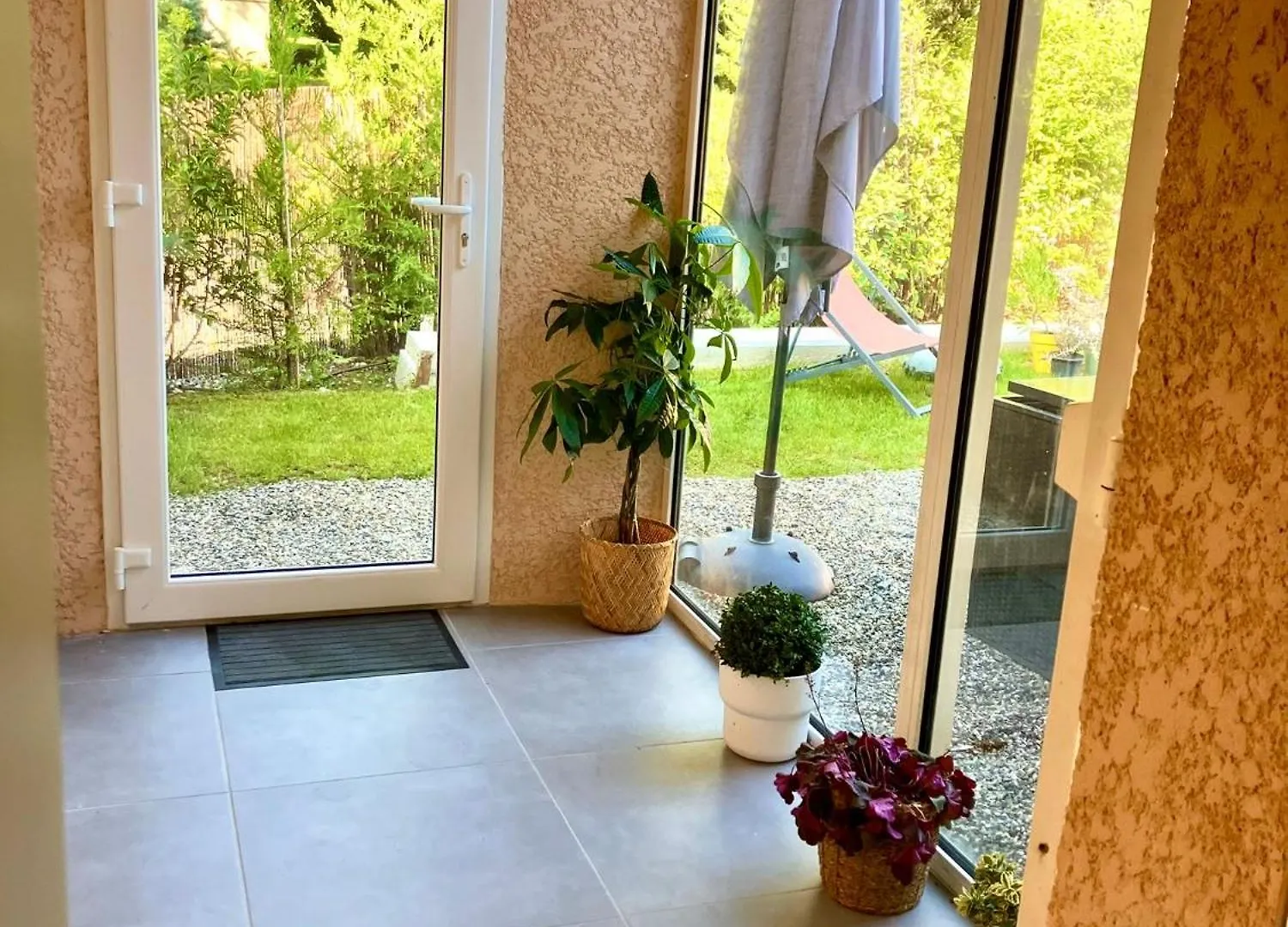 Maison Renovee 12 Pers 15Mn De Lyon,35Mn Eurexpo Brindas Villa